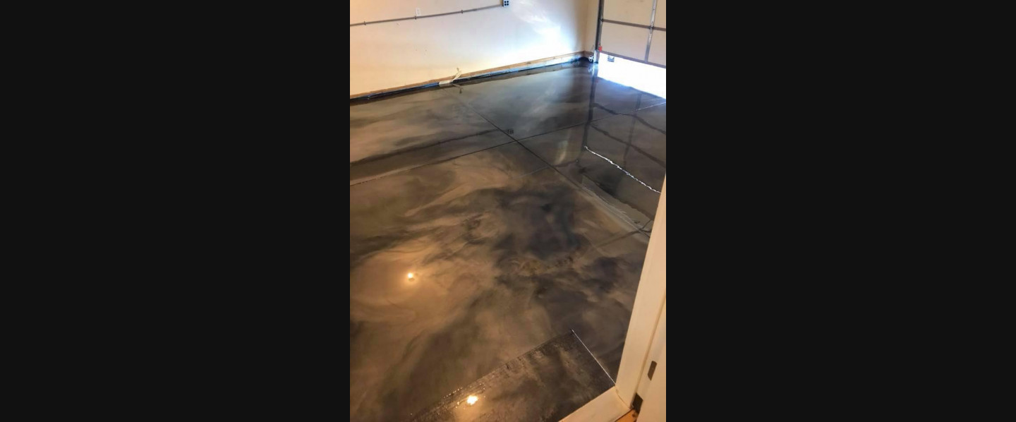 Garage floor epoxy floor coating by Devine Custom Painting in Evansville, IN